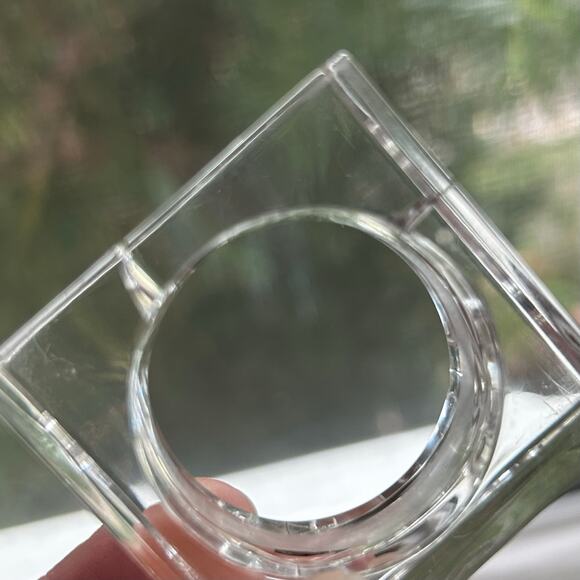 Vintage Lucite Square Napkin Rings – Set of 6 – 2” x 2” Modern Clear Holders - Picture 9 of 11